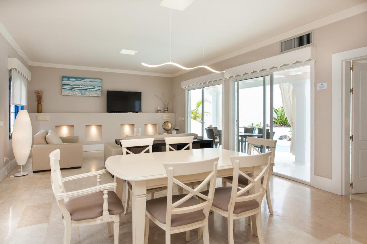 Villa 82 Corralejo Exterior photo